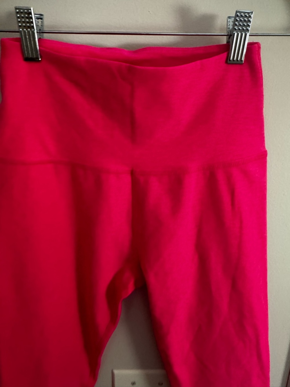 BEYOND YOGA Spacedye Mid-Rise Slit Pedal Pusher Leggings - Hot Pink - Picture 3 of 6